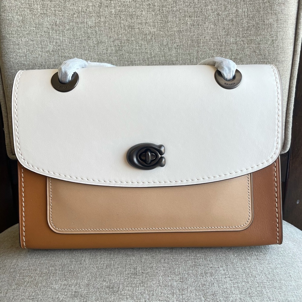 NWT！COACH PARKER SHOULDER BAG IN COLORBLOCK（COACH 26851）retail store